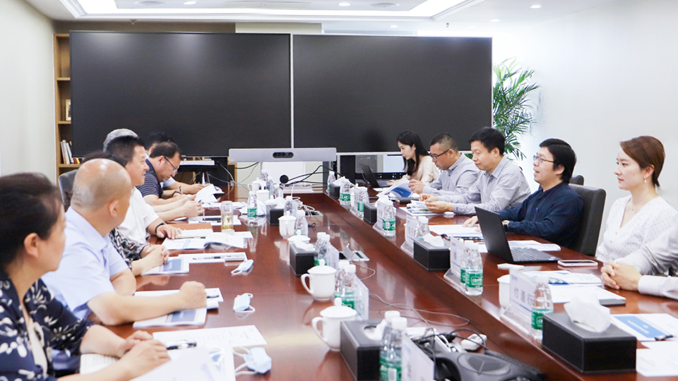 陇南市委常委、常务副市长漆文忠到访新里程健康集团